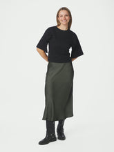 Indlæs billede til gallerivisning NEO NOIR Bovary Skirt Deep Green