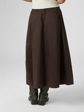 Indlæs billede til gallerivisning NEO NOIR Yara Poplin Skirt Chocolate