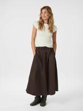 Indlæs billede til gallerivisning NEO NOIR Yara Poplin Skirt Chocolate