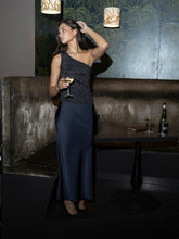 Indlæs billede til gallerivisning NEO NOIR Bovary Skirt Midnight Blue