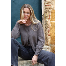 Indlæs billede til gallerivisning O'TAY Faith Cardigan Brownstone