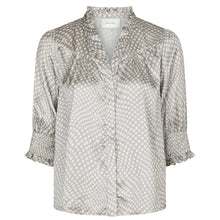 Indlæs billede til gallerivisning NEO NOIR Diana Vibrandt Dot Blouse Light Taupe