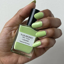 Indlæs billede til gallerivisning NAILBERRY Neglelak Pistachi-Oh!