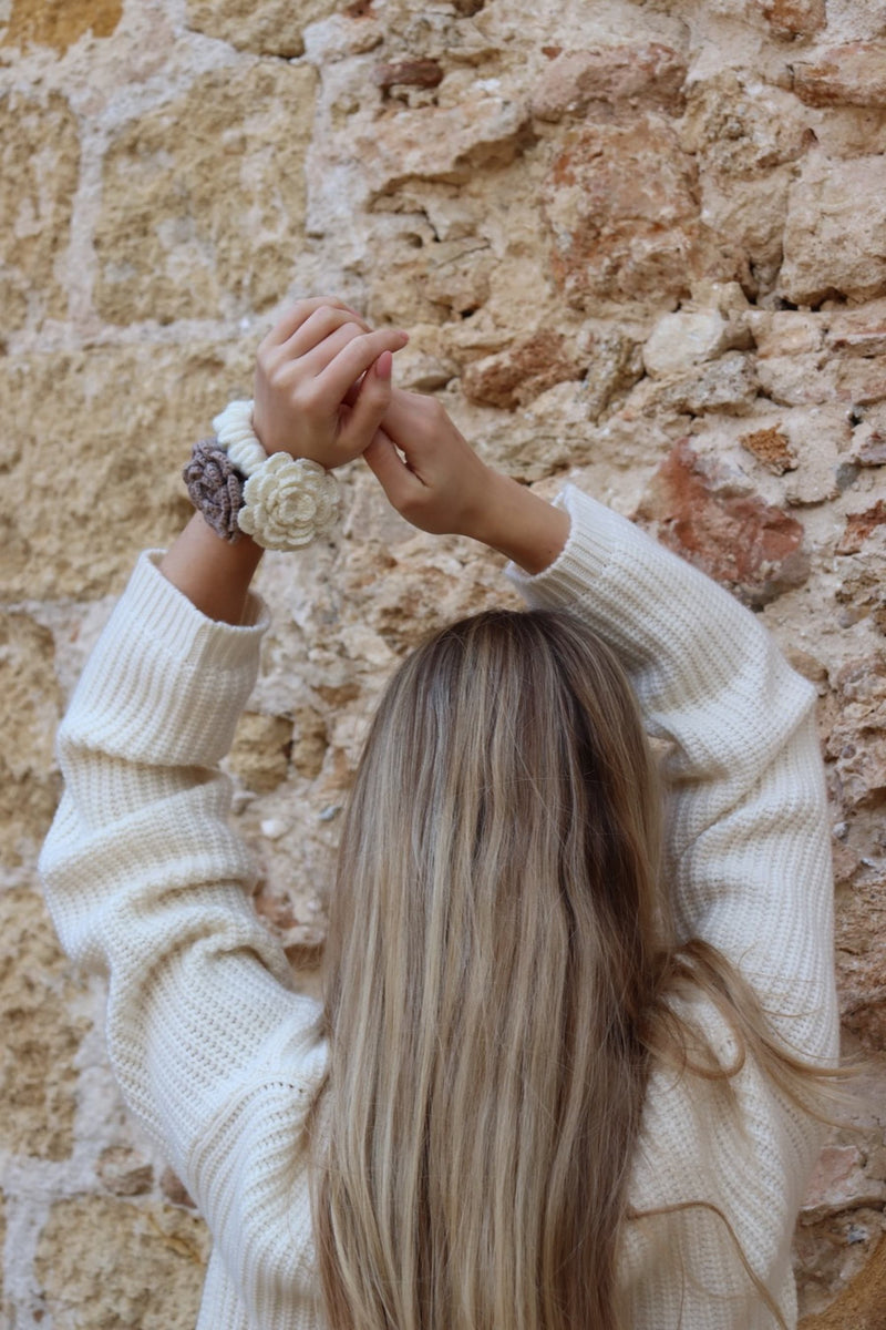 O'TAY Small Scrunchie Brownstone main image 1