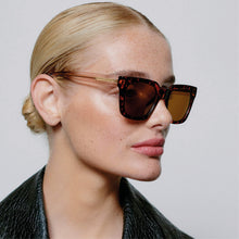 Indlæs billede til gallerivisning A.KJAERBEDE Nancy Demi Tortoise