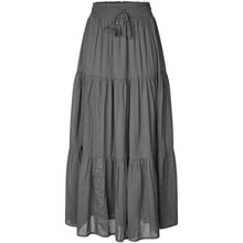 Indlæs billede til gallerivisning LOLLYS LAUNDRY Diamond Maxi Skirt Washed Black
