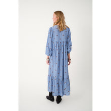 Indlæs billede til gallerivisning LOLLYS LAUNDRY Latour Maxi Dress Ls Light Blue
