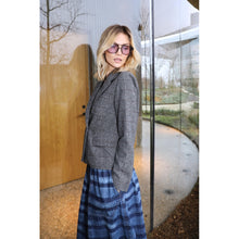 Indlæs billede til gallerivisning LOLLYS LAUNDRY Antonella Short Blazer Grey
