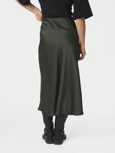 Indlæs billede til gallerivisning NEO NOIR Bovary Skirt Deep Green
