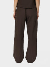 Indlæs billede til gallerivisning NEO NOIR Sonar Linen Pants Dark Brown
