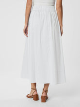 Indlæs billede til gallerivisning NEO NOIR Yara Long Emb Skirt White
