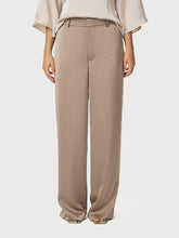 Indlæs billede til gallerivisning NEO NOIR Emmett Heavy Sateen Pant Dark Taupe

