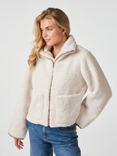 Indlæs billede til gallerivisning NEO NOIR Effa Teddy Jacket Ivory
