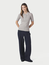 Indlæs billede til gallerivisning NEO NOIR Manama Knit Blouse Warm Grey
