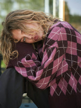 Indlæs billede til gallerivisning NEO NOIR Kick Check Knit Blouse Wine
