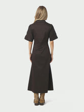 Indlæs billede til gallerivisning NEO NOIR Baia Poplin Dress Chocolate Brown
