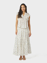 Indlæs billede til gallerivisning NEO NOIR Asta Small Blossom Skirt White Blue
