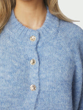 Indlæs billede til gallerivisning NEO NOIR Benuta Fluffy Cardigan Dusty Blue
