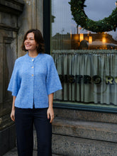 Indlæs billede til gallerivisning NEO NOIR Benuta Fluffy Cardigan Dusty Blue
