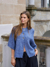 Indlæs billede til gallerivisning NEO NOIR Benuta Fluffy Knit Cardigan Smoke Blue
