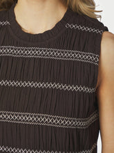Indlæs billede til gallerivisning NEO NOIR Atika Deco Smock Dress Dark Brown
