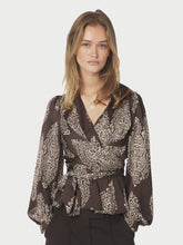 Indlæs billede til gallerivisning NEO NOIR Rista Paisley Drop Blouse Dark Brown
