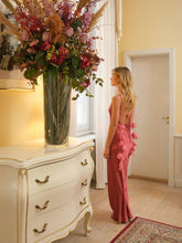 Indlæs billede til gallerivisning NEO OIR Colly Heavy Sateen Dress Cherry Pink
