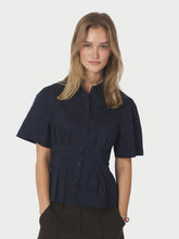 Indlæs billede til gallerivisning NEO NOIR Balara Poplin Shirt Navy
