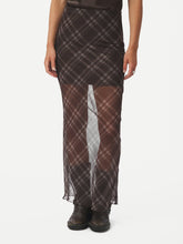 Indlæs billede til gallerivisning NEO NOIR Marlise Check Mesh Skirt Dark Brown

