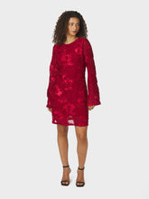 Indlæs billede til gallerivisning NEO NOIR Dirina Big Flower Mesh Dress Red
