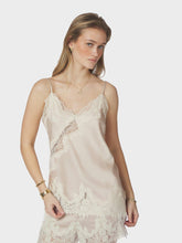 Indlæs billede til gallerivisning NEO NOIR Viole Lace Top Champagne
