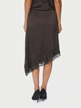 Indlæs billede til gallerivisning NEO NOIR Fiora Lace Skirt Dark Brown
