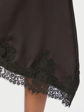 Indlæs billede til gallerivisning NEO NOIR Fiora Lace Skirt Dark Brown
