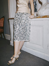 Indlæs billede til gallerivisning NEO NOIR Gilla Flower Sequins Skirt Creme
