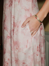 Indlæs billede til gallerivisning NEO NOIR Illana Floral Fushion Dress Rose
