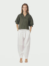 Indlæs billede til gallerivisning NEO NOIR Etta Poplin Shirt Army
