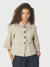 Indlæs billede til gallerivisning NEO NOIR Rosemma Trench Mini Jacket Beige
