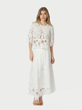 Indlæs billede til gallerivisning NEO NOIR Yara Long Emb Skirt White
