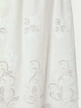 Indlæs billede til gallerivisning NEO NOIR Yara Long Emb Skirt White
