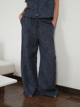 Indlæs billede til gallerivisning NEO NOIR Heifa Flower Stripe Pants Dark Blue
