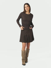 Indlæs billede til gallerivisning NEO NOIR Laurine Structure Skirt Dark Brown
