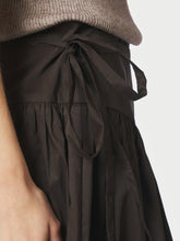 Indlæs billede til gallerivisning NEO NOIR Anais Poplin Skirt Chocolate Brown
