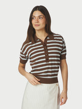 Indlæs billede til gallerivisning NEO NOIR Emira Knit Polo Top Dark Brown
