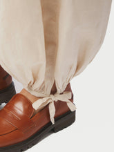 Indlæs billede til gallerivisning NEO NOIR Roxane Balloon Linen Pants Sand
