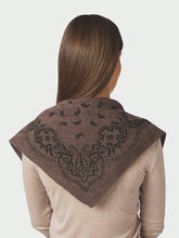 Indlæs billede til gallerivisning NEO NOIR Adelina Paisley Knit Scarf Brown Melange
