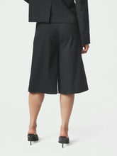 Indlæs billede til gallerivisning NEO NOIR Rima Slim Pinstripe Shorts Navy
