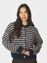 Indlæs billede til gallerivisning NEO NOIR Isana Stripe Fluffy Knit Cardigan Navy Striped
