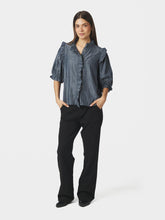 Indlæs billede til gallerivisning NEO NOIR Chacha Cham Stripe Blouse Dark Blue
