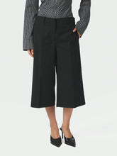 Indlæs billede til gallerivisning NEO NOIR Hannah Bermuda Shorts Black
