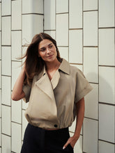 Indlæs billede til gallerivisning NEO NOIR Lisha Trench Vest Taupe
